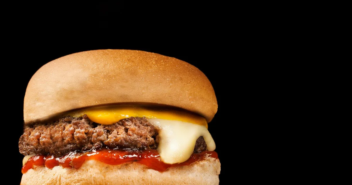 Cheeseburger calories
