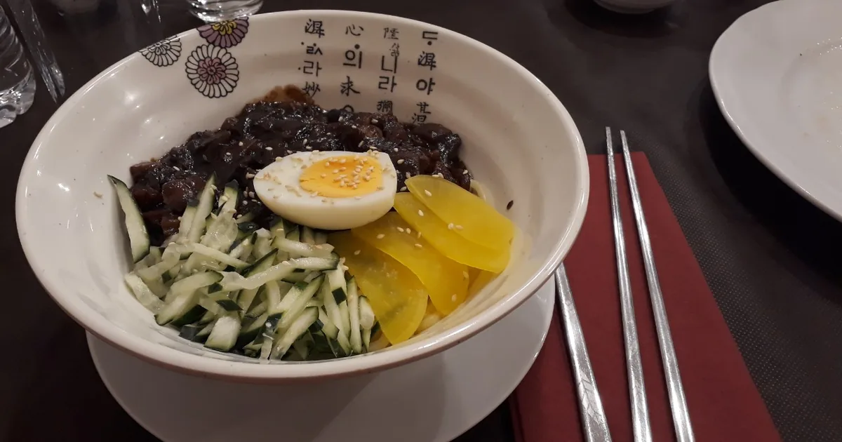 Jajangmyeon calories