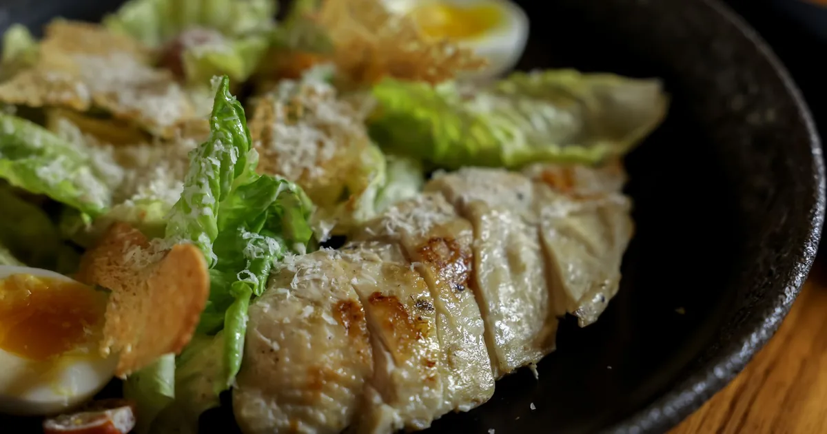 Caesar Salad calories